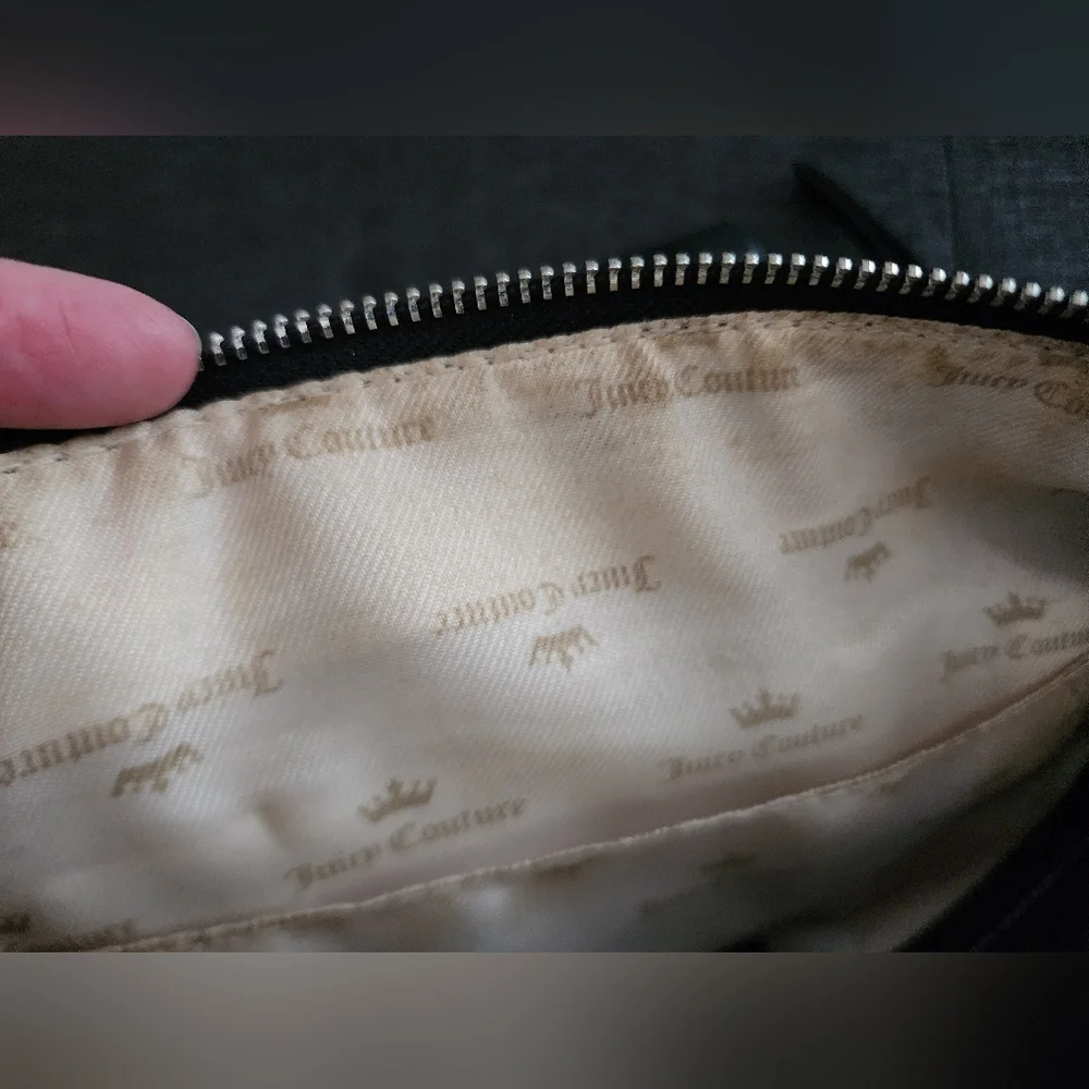 EUC‎ Juicy Couture black crossbody embroidered